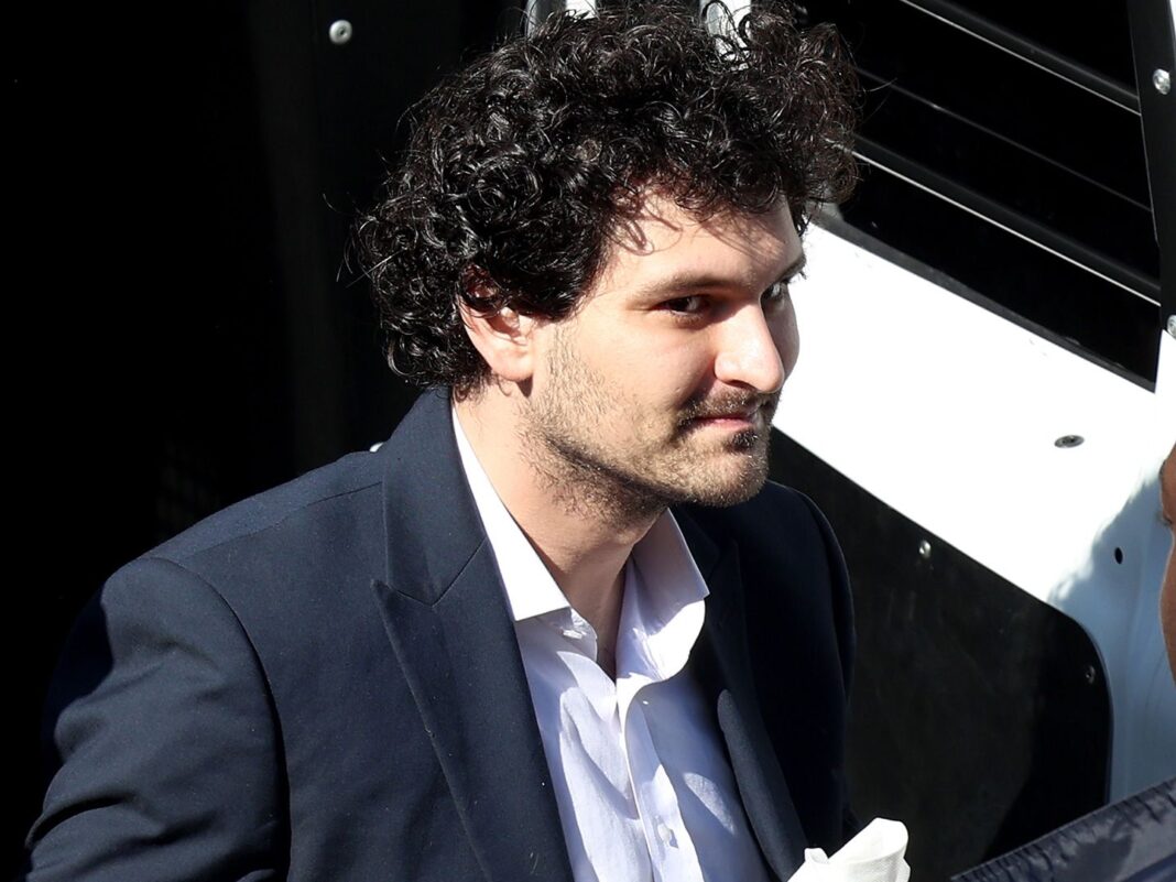 Parents of Disgraced FTX Founder Sam Bankman-Fried Want Donald Trump to Pardon Their Son