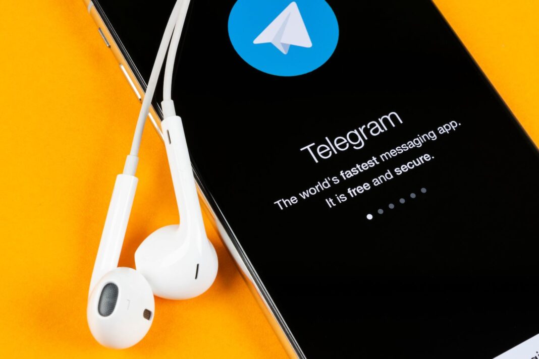 Telegram Signs $300M Deal With Elon Musk's xAI to Integrate Grok AI Into Its Messaging App